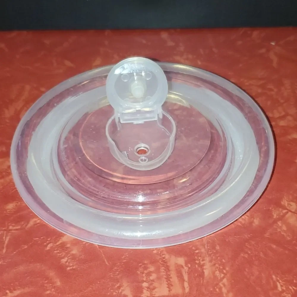 Signature Housewares Storage Bowl with Lid